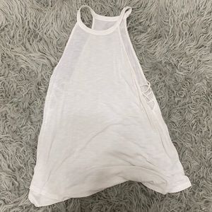 AE S white tank